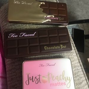 3 palettes too faced peachy chocolate gold
